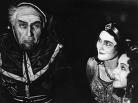 Kralj Lear - Skrbinšek, Boltar, Danilova - William Shakespeare: Kralj Lear. SNG Drama Ljubljana, 27. 9. 1936.
Fotografija je last: SLOGI (SGM).
Neg.: S. LXIV, 46; sig. 1560