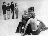 Pupilija, papa Pupilo pa Pupilčki - Gorjup, Kralj - TV-snemanje. December 1969 ali januar 1970.
Prizor: Dojenje. 
