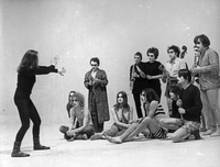 Pupilija, papa Pupilo pa Pupilčki - Levstik - TV-snemanje. December 1969 ali januar 1970.
XI. prizor: Barbara Levstik dirigira.
