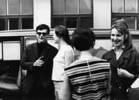 Milčinski, ?, ?, Zajc - Ameriški slušatelji Drama Department s Kansas University s študenti ljubljanske akademije, dvorišče MGL, maj 1967