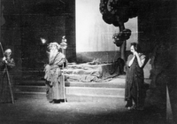 William Shakespeare: Kralj Lear - Lipah, Levar, Jan - SNG Drama Ljubljana, 27. 9. 1936.
Fotografija je last: SLOGI (SMG).
Neg.: S.LXXIII, 34, sig. 3042