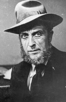 Fraser: Zadnji signal - Levar kot Stephano Roos - SNG Drama Ljubljana, 11. 3. 1937. 
Plakat: 5963. 
Fotografija je vir: SLOGI (SGM).
Neg.: S.CXLXVI, 11; sig. 7053