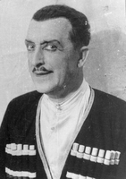 L. N. Andrejev: Mladoletje - Levar kot M. G. Ivanovič - SNG Drama Ljubljana, 8. 10. 1930. 
Plakat 552. Fotografija je vir: SLOGI (SGM).
Neg.: S.CLXVI, 12; sig. 7067