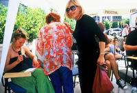 Milena Zupančič na protestu - AGRFT bere Hlapce - 